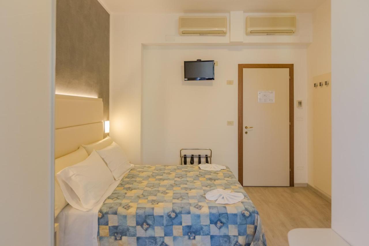 Hotel Bremen Rimini Ngoại thất bức ảnh