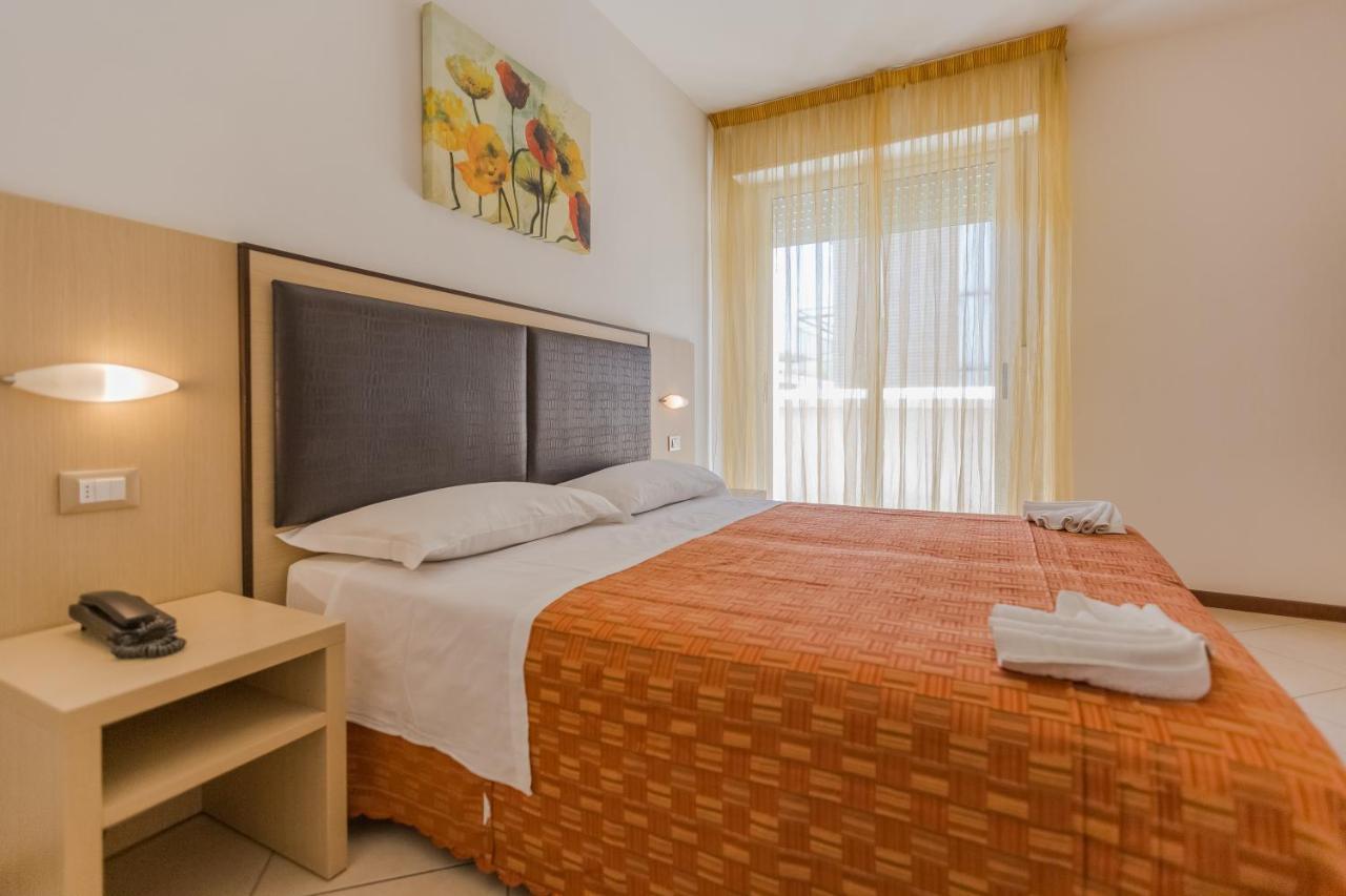 Hotel Bremen Rimini Ngoại thất bức ảnh