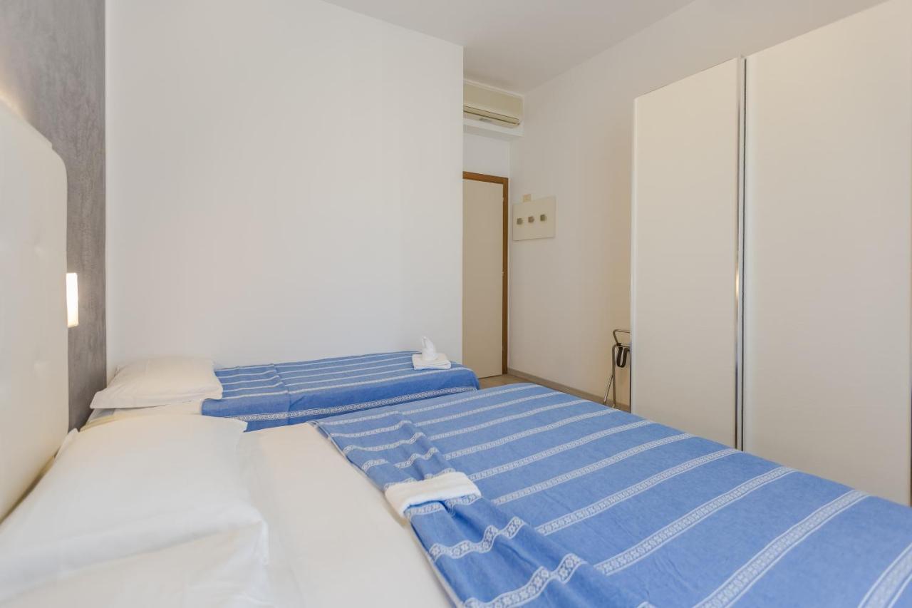 Hotel Bremen Rimini Ngoại thất bức ảnh